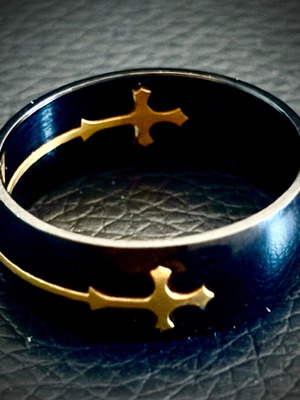Black ring with removable gold crosses, M FORGE
