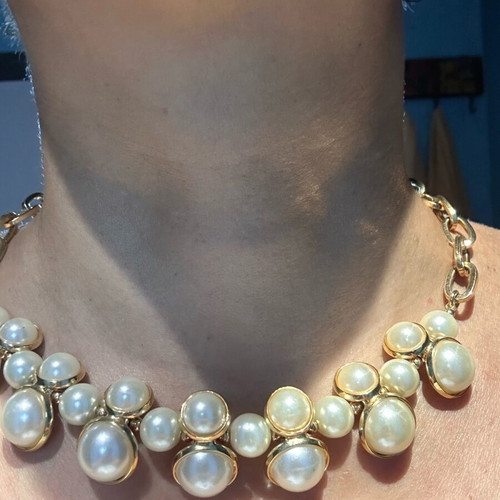 Pearl necklace like new, adjustable length, white and gold