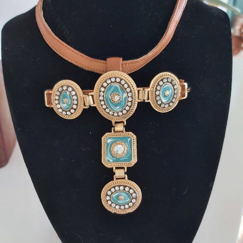 Necklace used, handmade, needs strap replacement