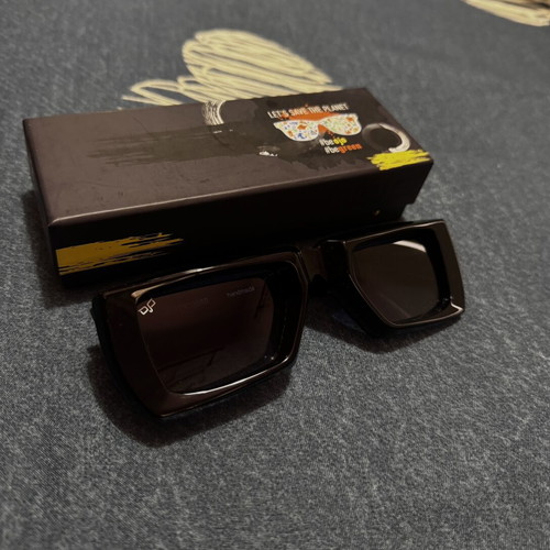 Ojo Polaroid Sunglasses Black New