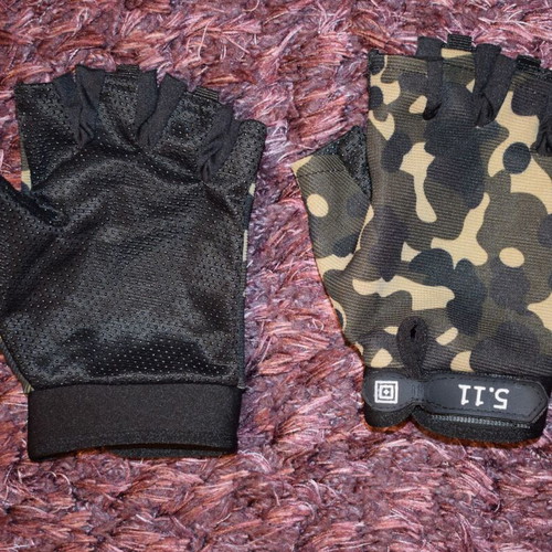 5.11 tactical gloves used, size M, camouflage print