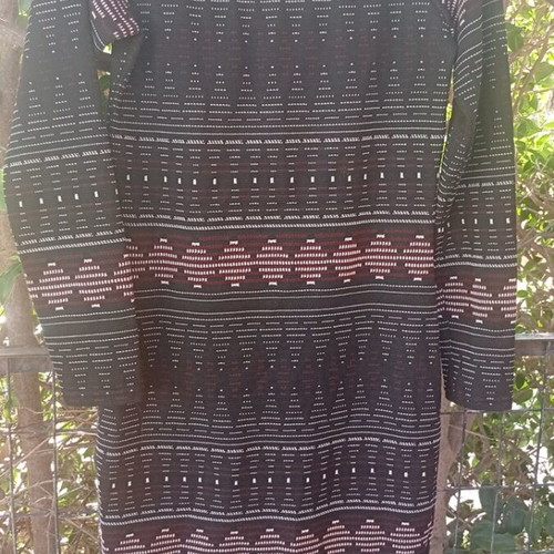 Dress Ths medium like new, knee length