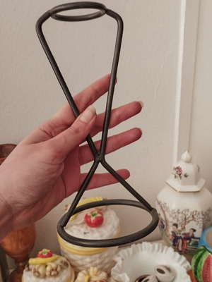 Vintage metal candlestick like new