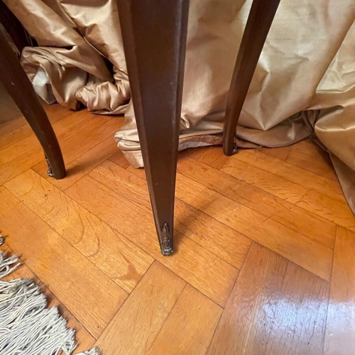 Classic Italian Louis XV Marquetry Nightstand with 3 Drawers like new