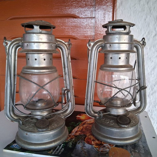 Oil lamps used, set of 2, with wick