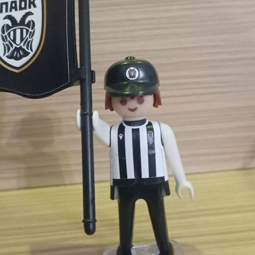 Playmobil PAOK fan figure like new with team flag