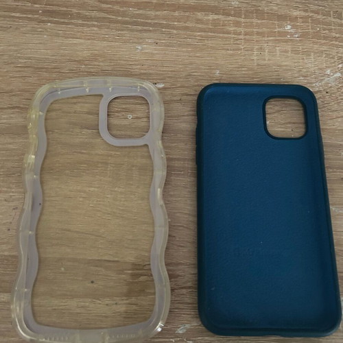 IPhone 11 cases like new
