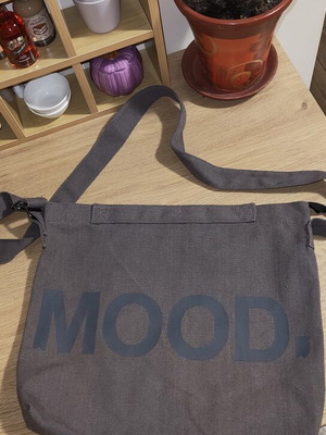 New shoulder bag