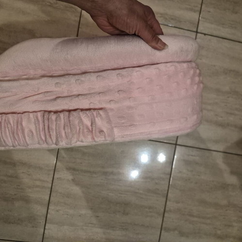 San Diego Bébé Eco-Nursing Pillow like new, pink