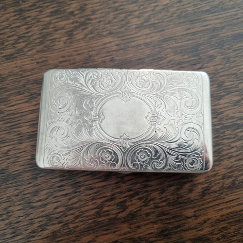 Vintage metal tobacco case and cigarette rolling machine like new