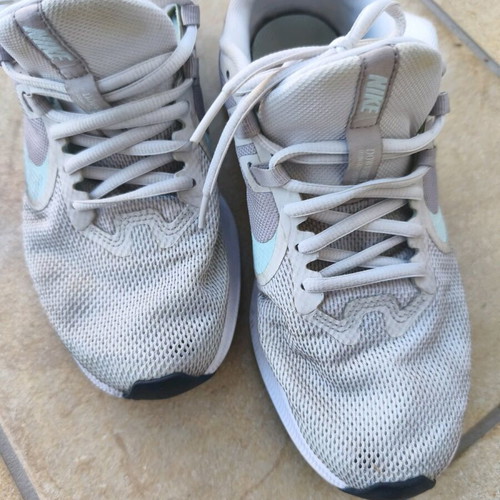 Nike running used turquoise athletic shoes size 39