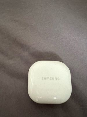 Samsung Galaxy Buds2 Bluetooth handsfree earbuds like new with charging case graphite