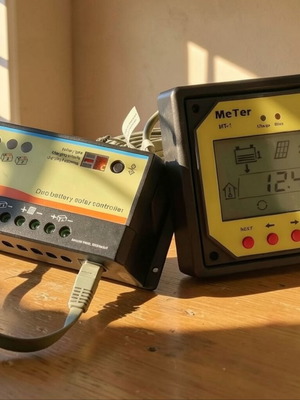 EPEVER EPIPDB PWM Dual Battery Charge Controller with MT-1 Display