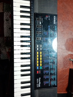 Casio Tonebank MA-201 like new