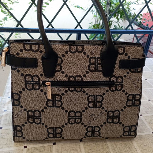 Women's handbag, hand and shoulder, 33x27x12 cm