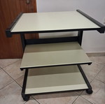 Trolley table used with 4 wheels