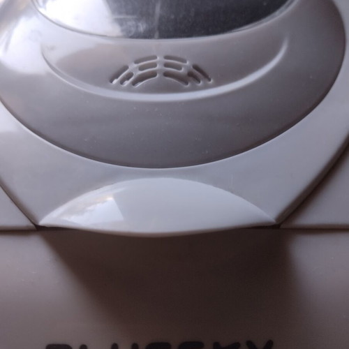 Bread Maker like new, kneads and bakes in three hours