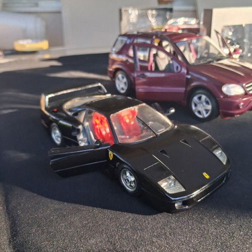 Mercedes-Benz 300S, Ferrari F40, Mercedes ML55 1:18 models like new