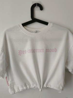 Bershka Λευκό Crop Φούτερ "Pre-Internet Mood" μέγεθος M σαν καινούργιο