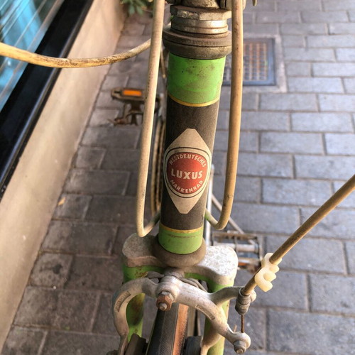 Consetan vintage road racing bicycle, green