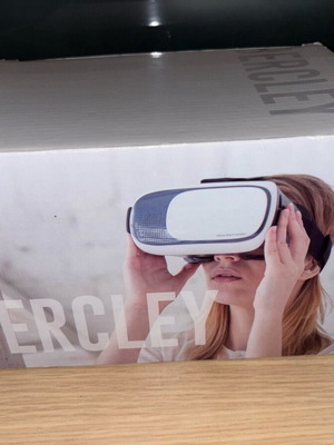COSMOTE VR Glasses Virtual Reality Headset like new with box