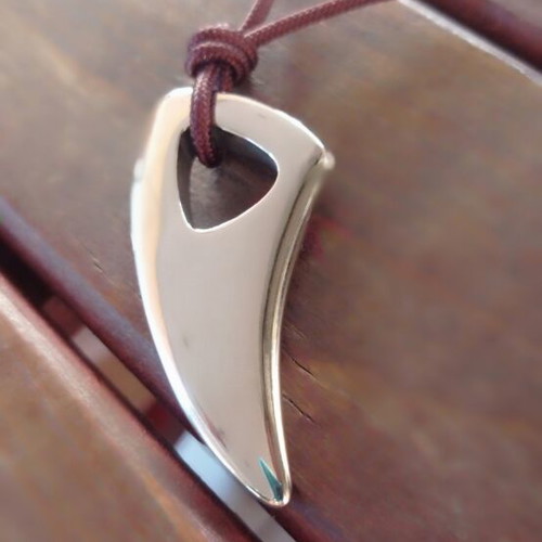 Wolf Tooth Pendant new, stainless steel