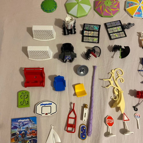Playmobil small parts used, accessory pieces set