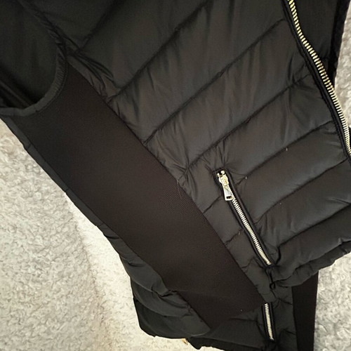 Zara vest with down black small like new