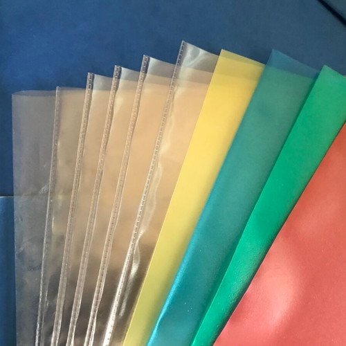 Plastic bag, thick plastic folders, cardboard folders and slides like new