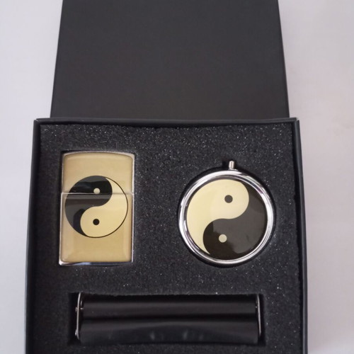 New lighter set, roll for hand-rolled cigarettes and individual ashtray