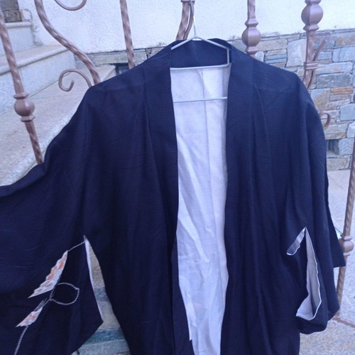 Embroidered kimono used, size S-M
