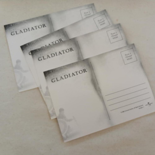 Gladiator Steelbook Edition Blu-Ray used, includes 4 cards and 4K Ultra HD DVD