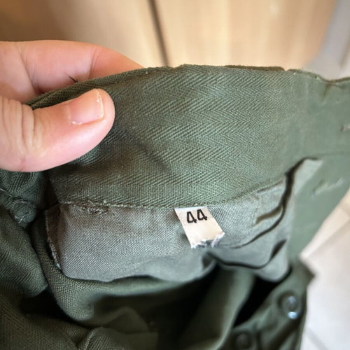Khaki cargo pants used, pack of 2, size 44