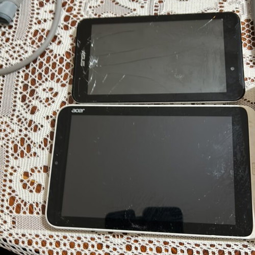 Tablet pack of four used for spare parts