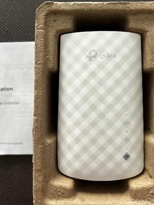 Tp Link Range Extender 750 like new