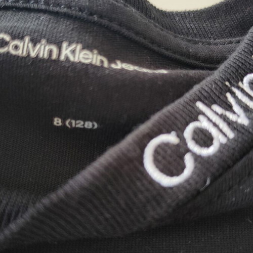 Calvin Klein T-shirt set size 128, like new, black and turquoise