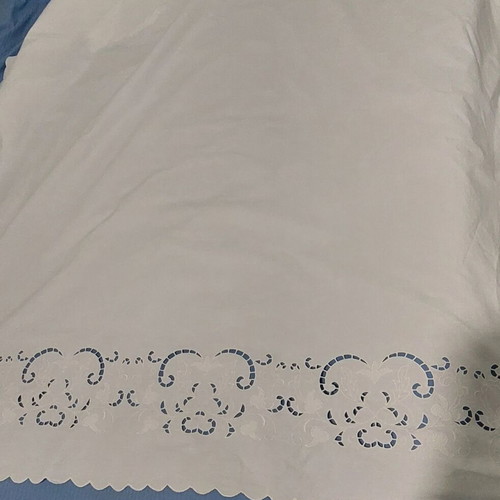 White Embroidered Curtain 100% Cotton Like New, 180x150 to 190cm