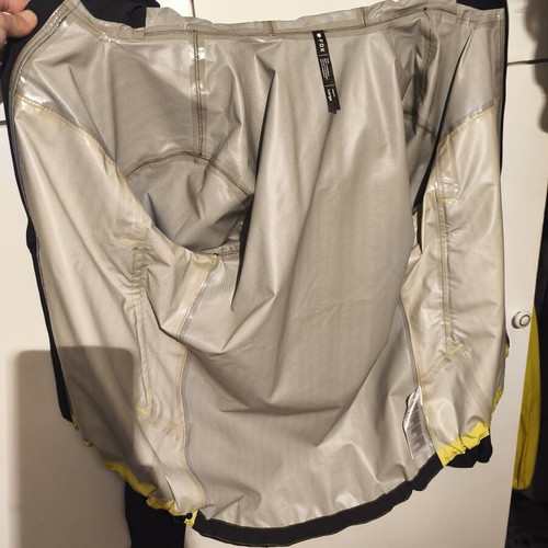 Fox Racing Ranger 2.5L Water Jacket like new, yellow and black