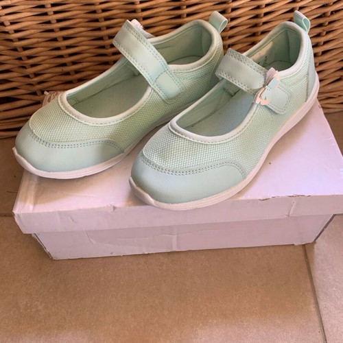 H&M Mint Green Ballerina Sneakers Size 31 Like New