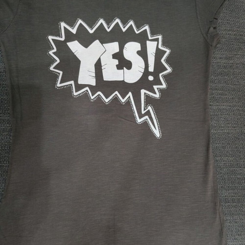 T shirt like new, size L, gray and brown