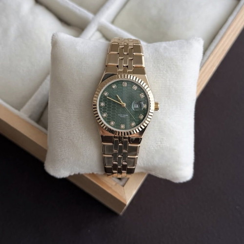 Women's watch new green and gold adjustable