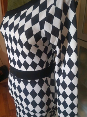 Dress new one size, black and white