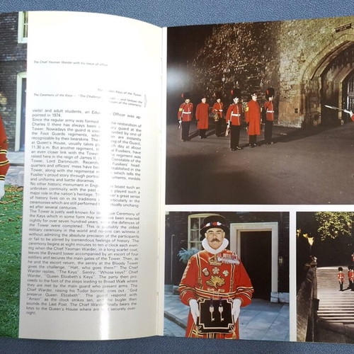 All London: Colour Photographs book like new, English