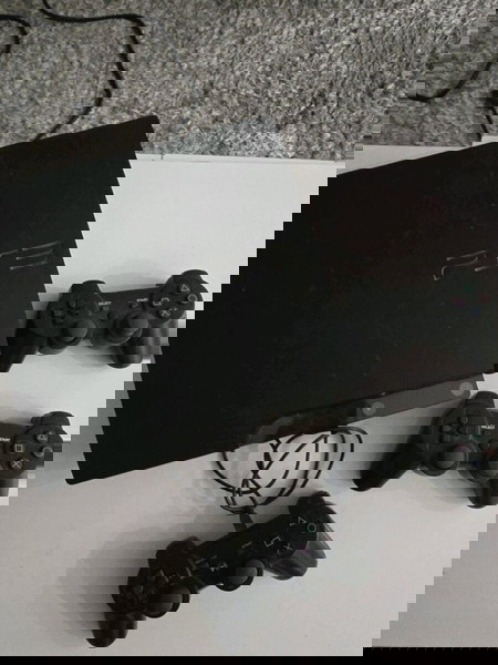 PS3 + 3 τηλεχειριστήρια