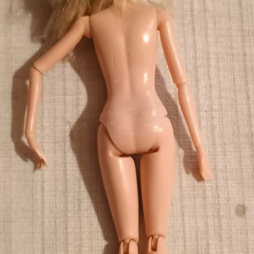 Barbie Mattel 2015 articulated, like new