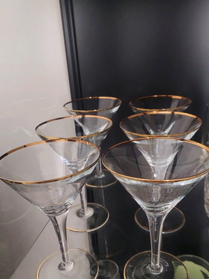 Crystal cocktail glasses set of 6 like new, vintage with gold details