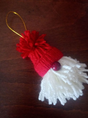 Set of 5 Christmas gnomes made of knitted wool like new