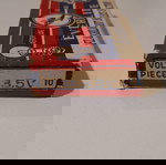  Κουτί με 10 λαμπάκια 3,5V (δεν λείπει κανένα) "EVERLITE", κατασκευασμένα στο HONG KONG.