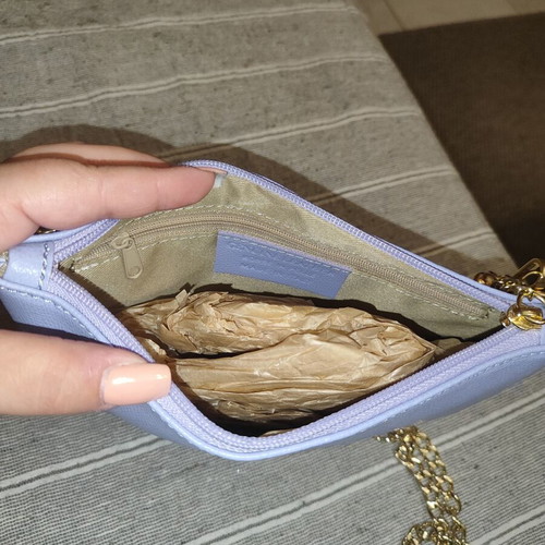 Lilac shoulder bag with gold chain new