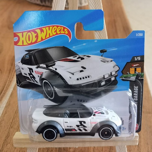 Hot Wheels Mazda MX-5 Miata No.1 2026 new